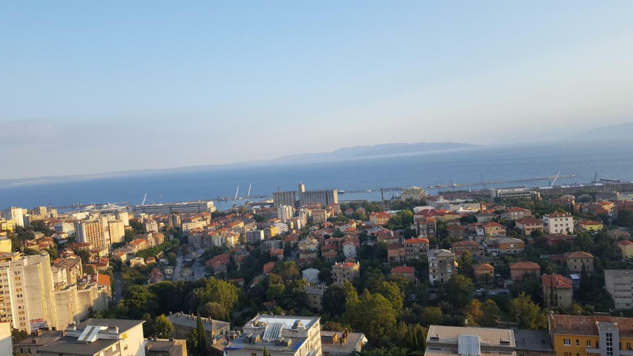 Sunny Kvarner Apartment Fiume Esterno foto
